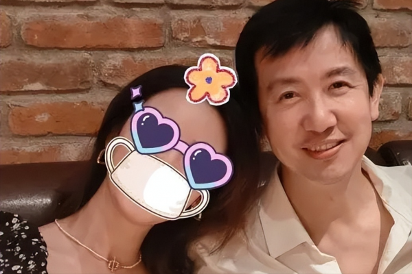 鄢颇的个人资料简介