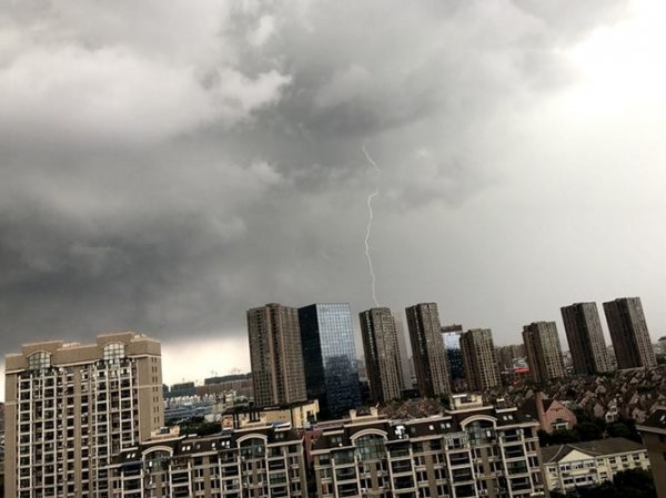 乌云是怎么形成的原因