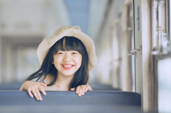 女孩名字里带妤好不好