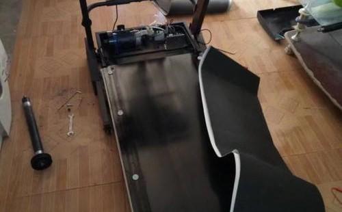 小型跑步机怎么开始启动不了怎么回事