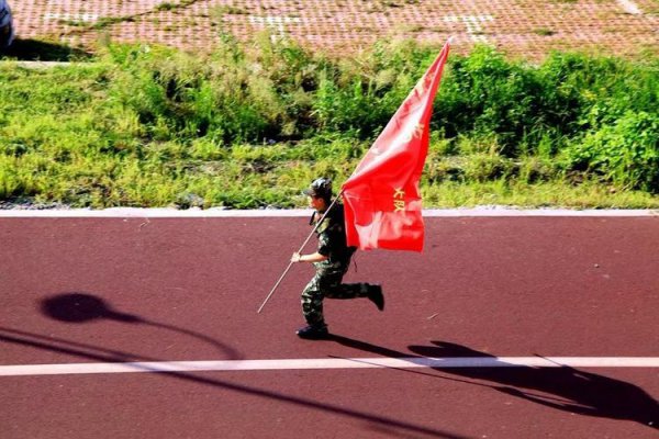 扛大旗代表什么意思网络用语