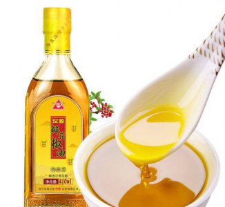 米线用的麻油是藤椒油还是花椒油 米线用的是藤椒油还是花椒油？