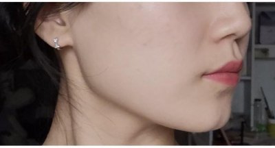 美人沟下巴的人很少吗 女人下巴有凹陷是招财还是漏财