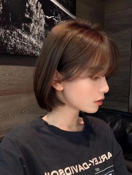 女生短发染什么颜色好看又减龄显白