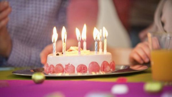 小孩生日一年过两次忌讳吗