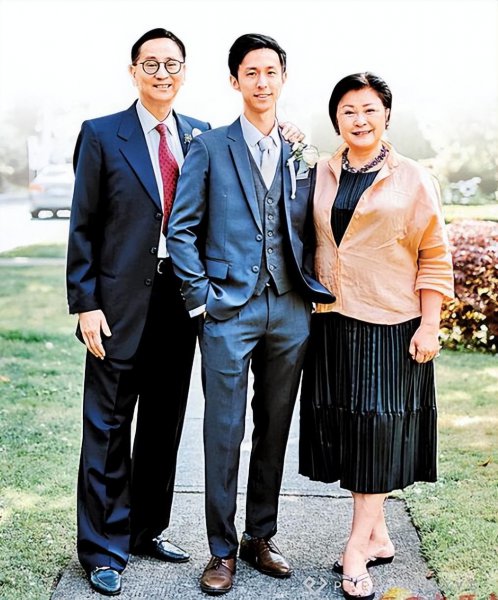 黄淑仪个人资料简介