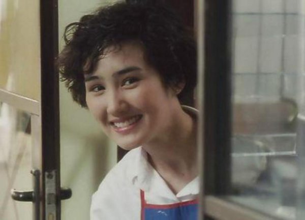柏安妮个人简历资料