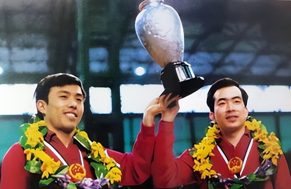 梁戈亮乒乓球冠军简介