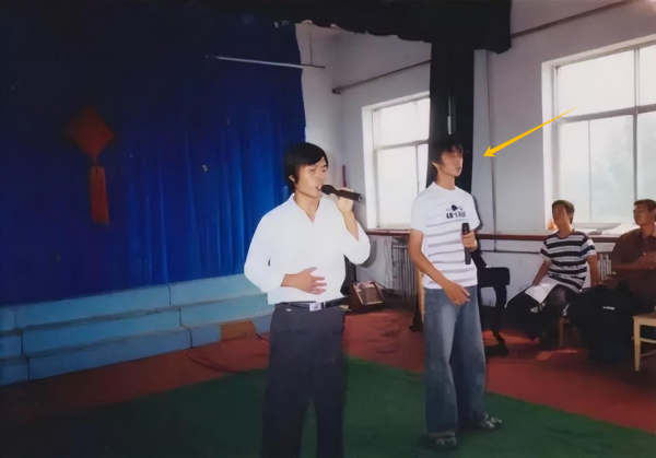 苗凯个人资料