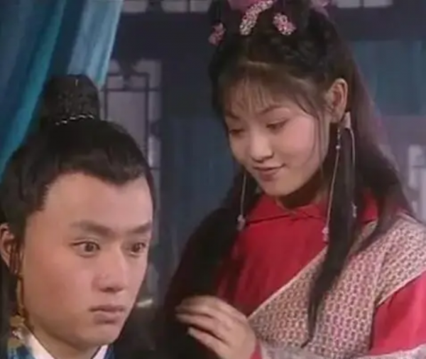 演员邓家佳个人资料
