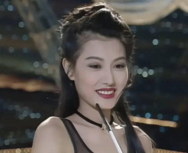 黄纪莹的个人资料