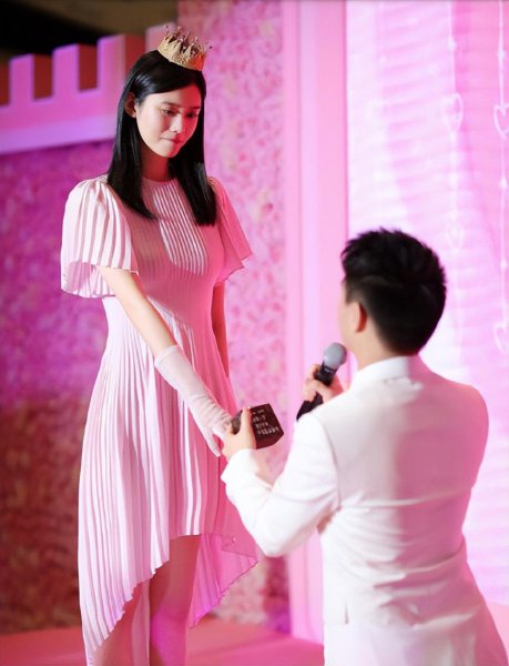 嫁人改命的7位女星