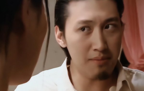 三次改姓名