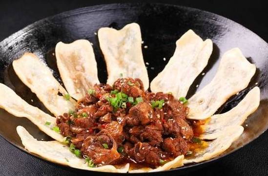 地锅鸡是哪个地方的名菜名字