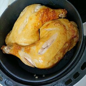 空气炸锅炸鸡需要多长时间多少温度 空气炸锅炸一整只鸡步骤