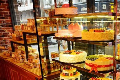开一家蛋糕店大概需要多少钱 现在开蛋糕店挣钱吗