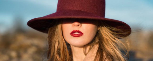 如何体现女性美