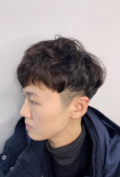 男生韩版帅气短卷发集合 喷发蜡头发炫出男生威风