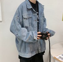 牛仔外套搭配连衣裙 牛仔外套里面搭配什么衣服