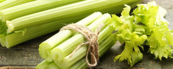 花生米芹菜拌凉菜具体做法