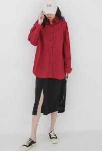适合20多岁女生的穿搭 简单的造型却很抢眼！