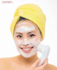毛孔粗大用什么洗面奶 什么洗面奶去黑头收缩毛孔效果好