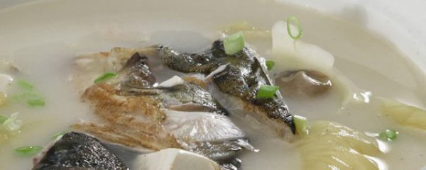 清炖大花鲢鱼头的做法