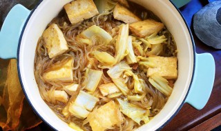 家常白菜粉条豆腐烩菜 白菜豆腐炖粉条的家常做法