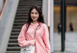 头顶比较尖女生最适合烫头发 改变尖头告别刻薄做优雅气质女神