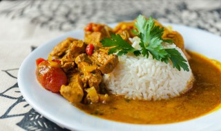 咖喱土豆盖饭的做法 咖喱土豆盖饭简单做法