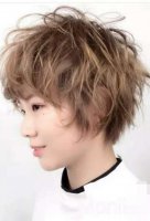 女孩子头顶蓬松的发型怎么弄 非主流风格的卷发设计
