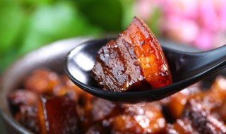 板栗烧鸡的做法 板栗香菇红烧肉的做法