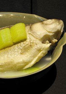 鲫鱼汤的做法窍门 薏仁鲫鱼汤为考生冲刺