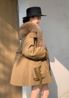 加拿大鹅狼毛领和貉毛领区别 狼毛和狐狸毛的区别