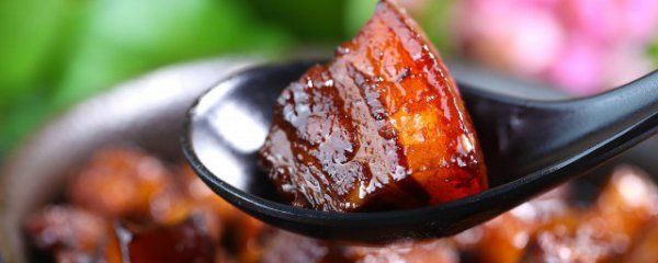 萝卜红烧肉的做法