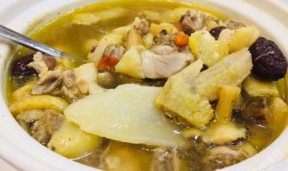 鸡肉汤放什么煲汤好 鸡肉汤放什么材料煲汤好