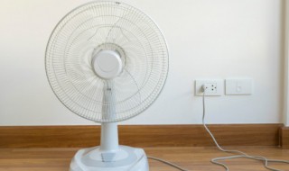 夏天风扇吹热风怎么办 夏天风扇吹热风怎么处理