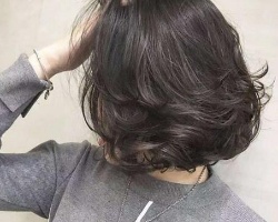 头发打薄可以烫吗？ 头发打薄容易分叉吗