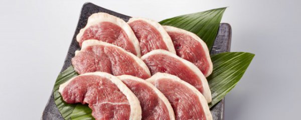 老鸭煲汤用什么配料最好