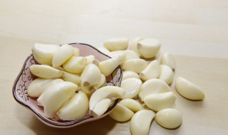 大蒜叶子发黄怎么办 大蒜叶子发黄的处理方法