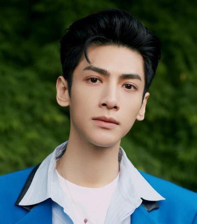 大背头为什么不好驾驭