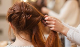 泡沫染发剂不上色怎么办 染发时不上色怎么补救