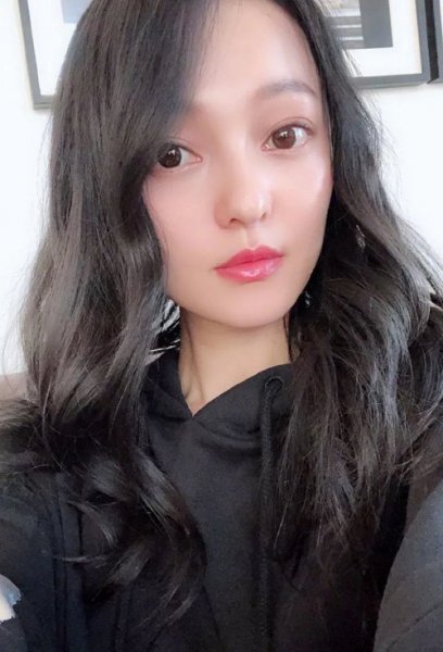自然随性的微卷头发造型 女生最佳卷发造型图片