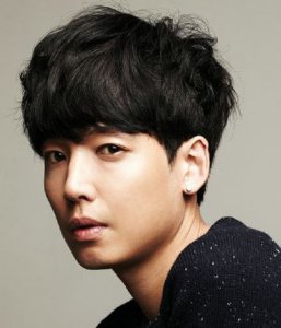 头有点大男生发型 男士大头发型怎么剪