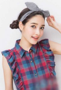 长发怎么扎好看 双马尾花苞头甜美吸睛