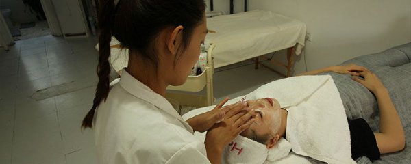 多长时间做一次面部清洁