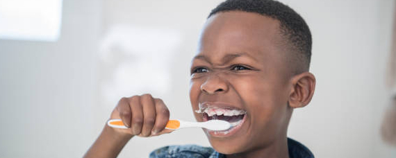 儿童牙膏到底含氟好还是不含好