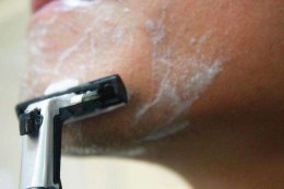 怎样刮胡子不会变粗 如何刮胡子才干净又不粗