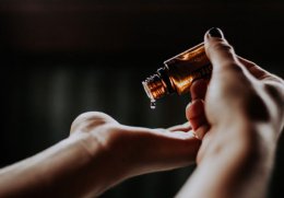 玫瑰精油使用方法 阿根廷玫瑰精油怎么用