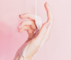 护肤品搓泥原因大揭秘 擦完护肤品脸上搓泥是什么原因